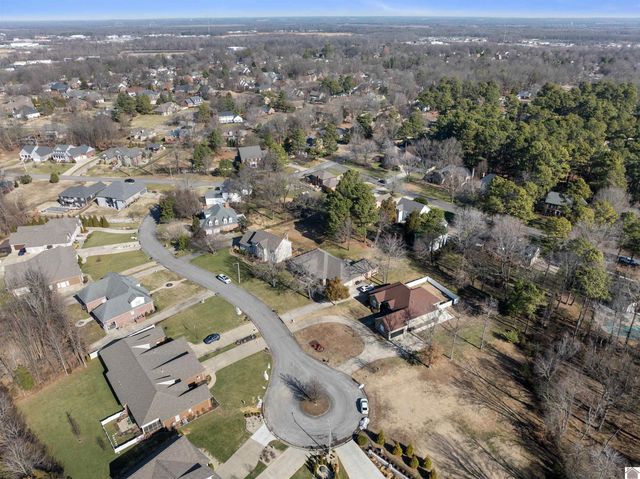 121 Pheasant Run, Paducah, KY 42001