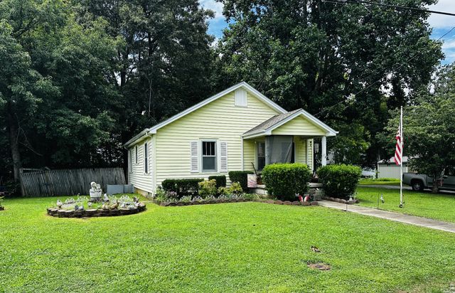 400 Ray St, Shelbyville, TN 37160
