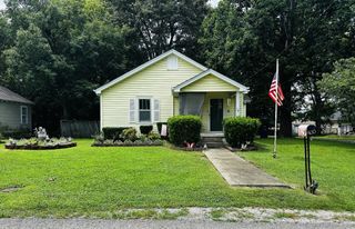 400 Ray St, Shelbyville, TN 37160