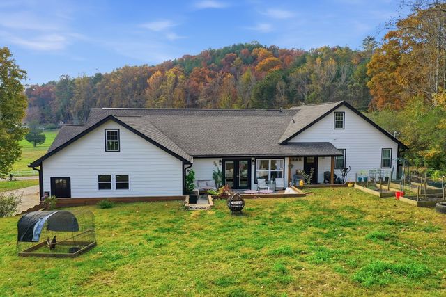 34 Bodie Road, Talking Rock, GA 30175