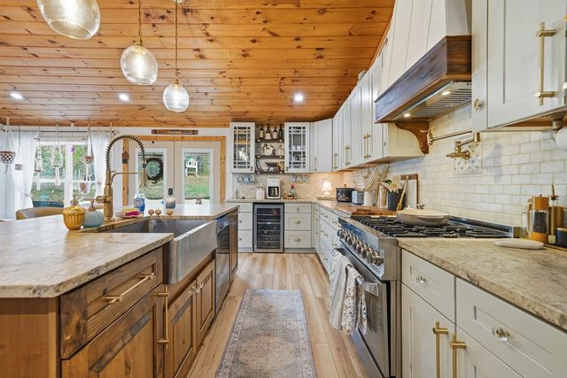 34 Bodie Road, Talking Rock, GA 30175