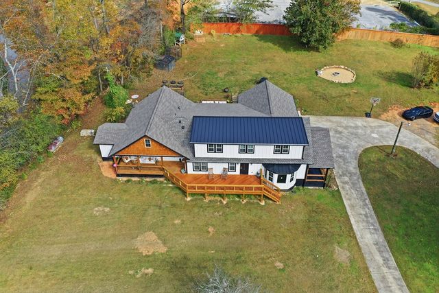 34 Bodie Road, Talking Rock, GA 30175