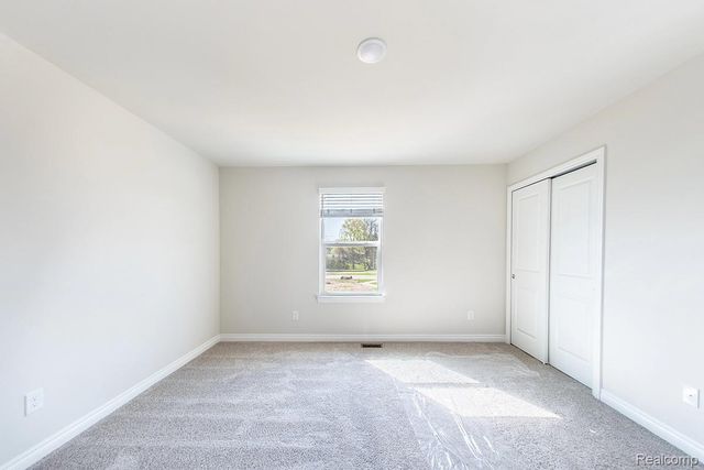 5 Grandview Circle 70, White Lake Charter Township, MI 48386