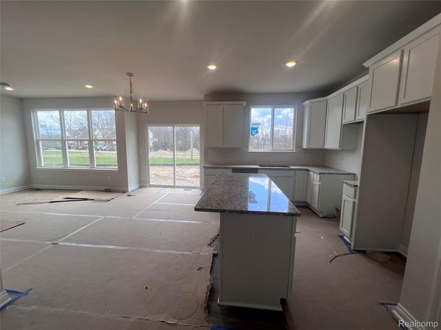 5 Grandview Circle 70, White Lake Charter Township, MI 48386