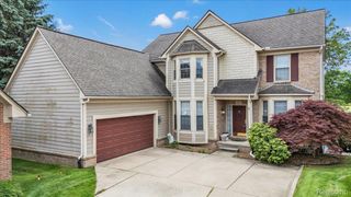 7882 Glacier Club Drive, Washington Township, MI 48094