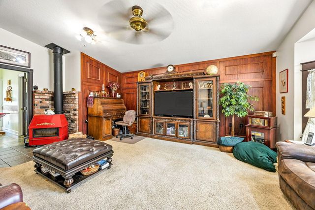 127 Fourth Avenue, Gold Hill, OR 97525
