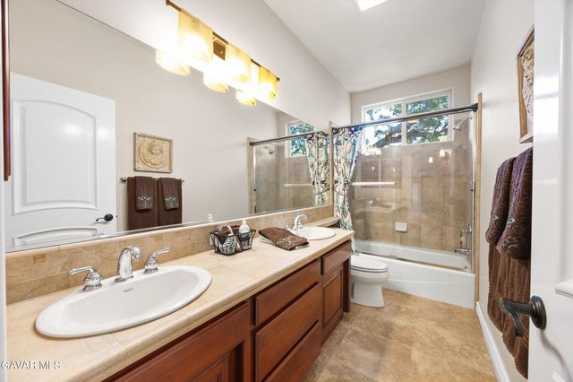 27021 Barkes Way, Tehachapi, CA 93561