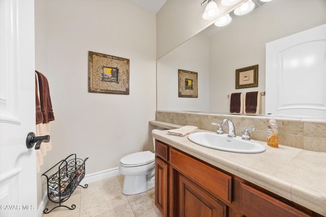 27021 Barkes Way, Tehachapi, CA 93561