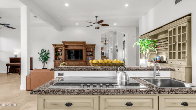 1744 E DESERT WILLOW Drive, Phoenix, AZ 85048