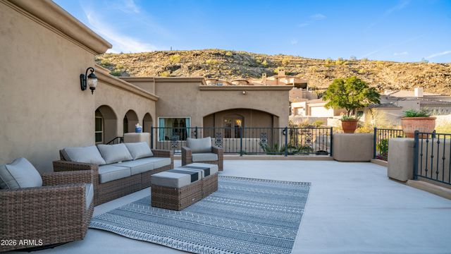 1744 E DESERT WILLOW Drive, Phoenix, AZ 85048