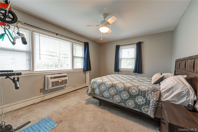 86 Cardinal Lane 2A, Islip, NY 11751