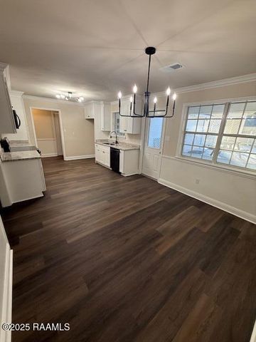 112 Thorn Drive, Youngsville, LA 70592