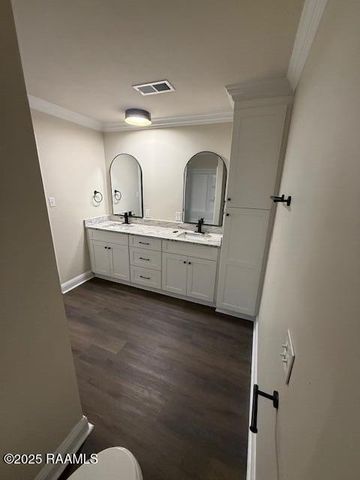 112 Thorn Drive, Youngsville, LA 70592