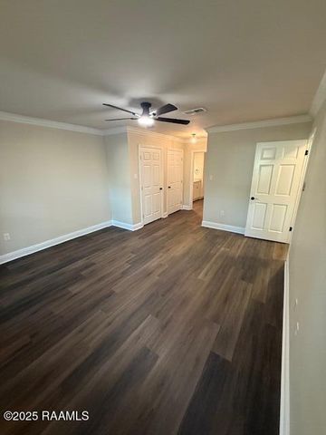 112 Thorn Drive, Youngsville, LA 70592