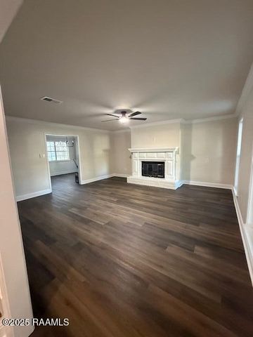 112 Thorn Drive, Youngsville, LA 70592