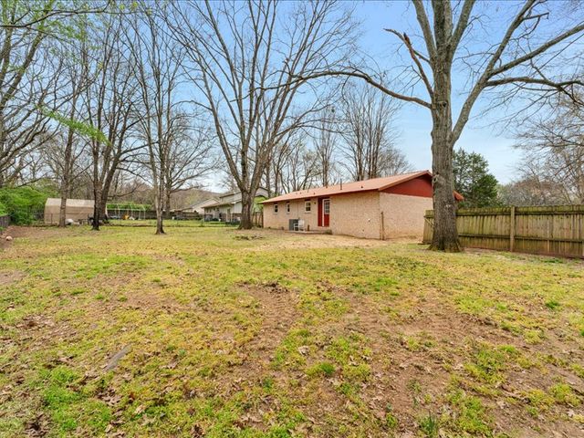 126 Pleasant Street, West Fork, AR 72774