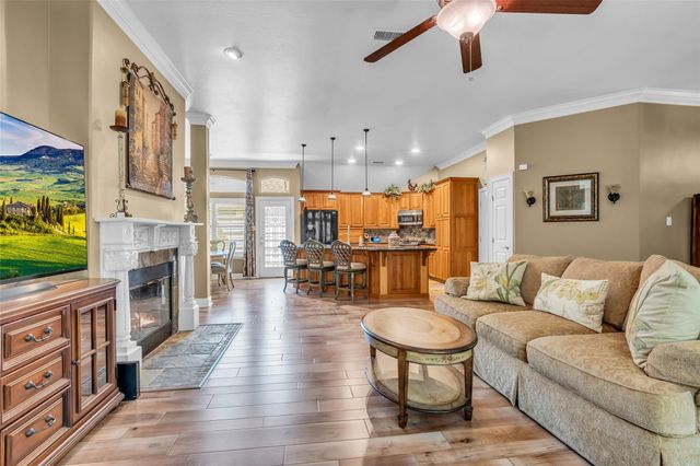 3 Veranda Ridge Drive, The Woodlands, TX 77382