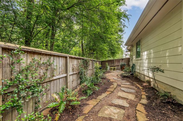 3 Veranda Ridge Drive, The Woodlands, TX 77382