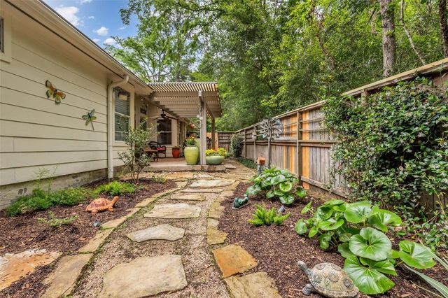 3 Veranda Ridge Drive, The Woodlands, TX 77382