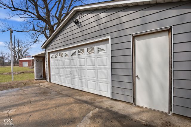 2013 Alexandria Pike, Anderson, IN 46012