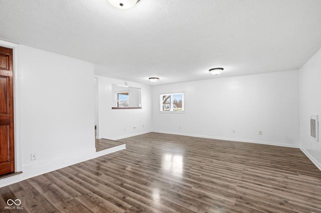 2013 Alexandria Pike, Anderson, IN 46012