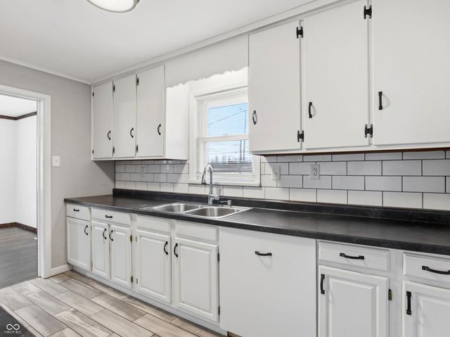 2013 Alexandria Pike, Anderson, IN 46012