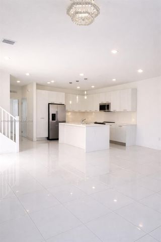 15808 SW 136th Way, Miami, FL 33196