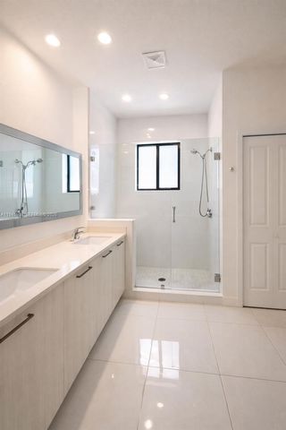 15808 SW 136th Way, Miami, FL 33196