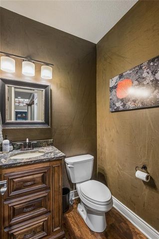 2437 NE Angel Fish Circle, Lee's Summit, MO 64086