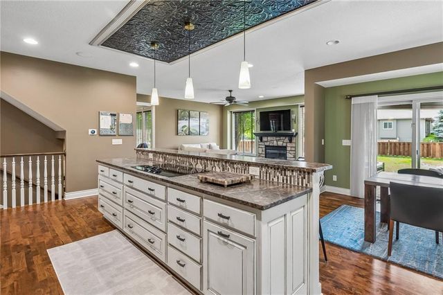 2437 NE Angel Fish Circle, Lee's Summit, MO 64086