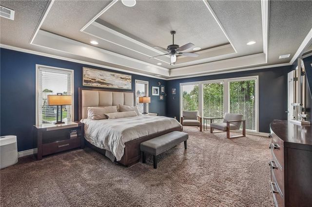 2437 NE Angel Fish Circle, Lee's Summit, MO 64086