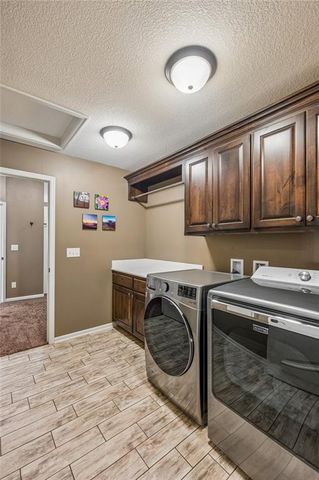2437 NE Angel Fish Circle, Lee's Summit, MO 64086