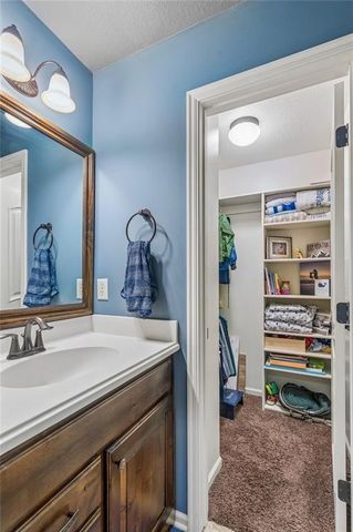2437 NE Angel Fish Circle, Lee's Summit, MO 64086