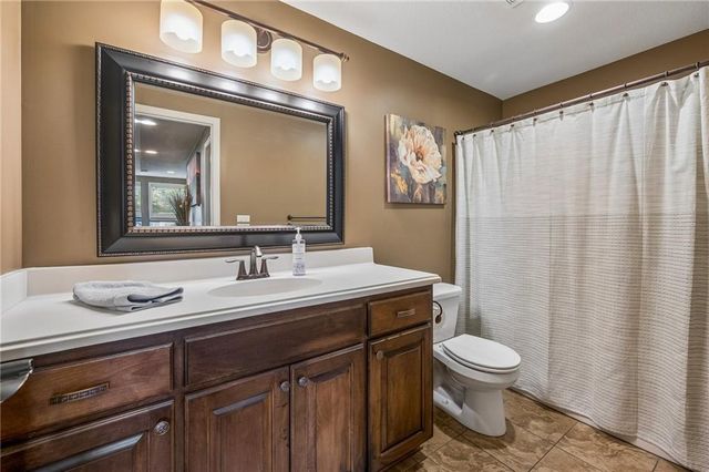 2437 NE Angel Fish Circle, Lee's Summit, MO 64086