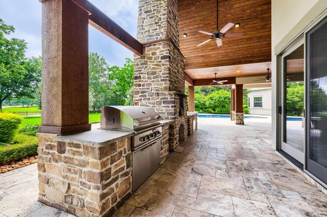 18 Parsonage Cove, Missouri City, TX 77459