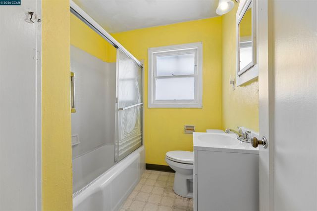 128 Marks Blvd, Pittsburg, CA 94565