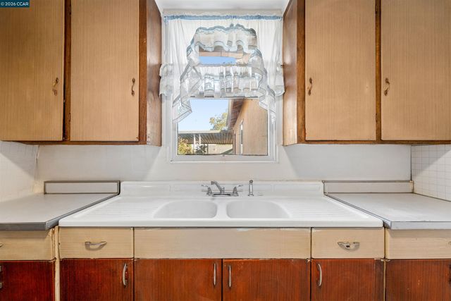 128 Marks Blvd, Pittsburg, CA 94565