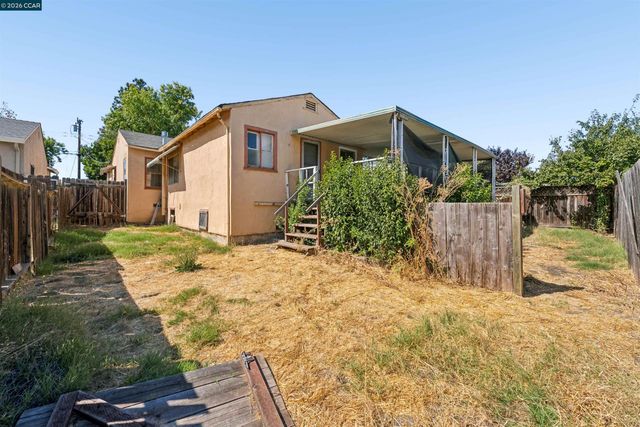 128 Marks Blvd, Pittsburg, CA 94565
