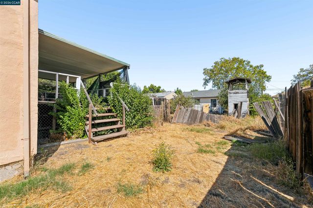 128 Marks Blvd, Pittsburg, CA 94565