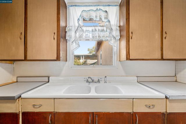 128 Marks Blvd, Pittsburg, CA 94565