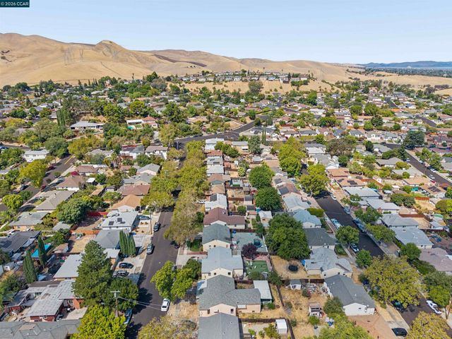 128 Marks Blvd, Pittsburg, CA 94565