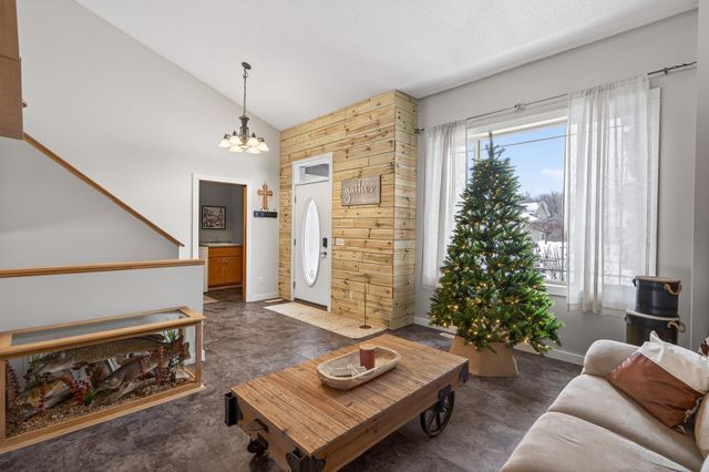 1319 Angel Avenue SW, Watertown, MN 55388