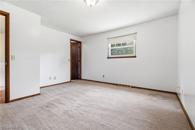 8572 Greenmeadow Avenue NW, Canal Fulton, OH 44614
