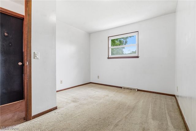 8572 Greenmeadow Avenue NW, Canal Fulton, OH 44614