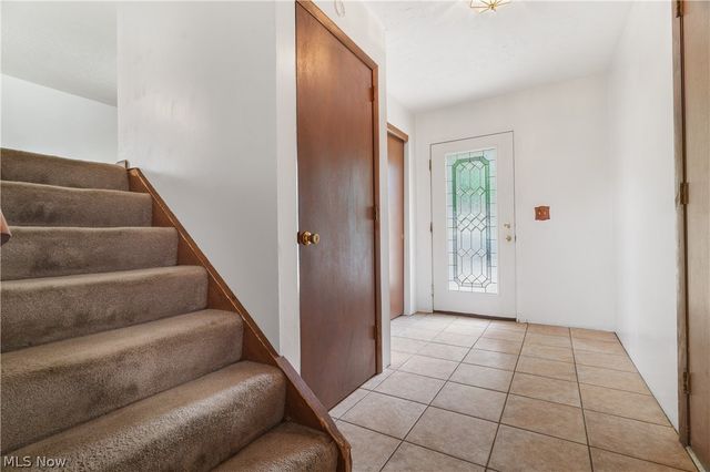 8572 Greenmeadow Avenue NW, Canal Fulton, OH 44614