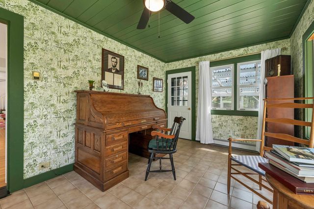 456 Governor Wentworth Highway, Tuftonboro, NH 03816