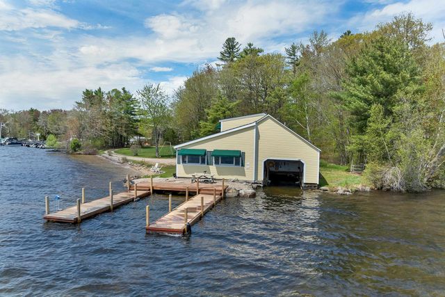 456 Governor Wentworth Highway, Tuftonboro, NH 03816