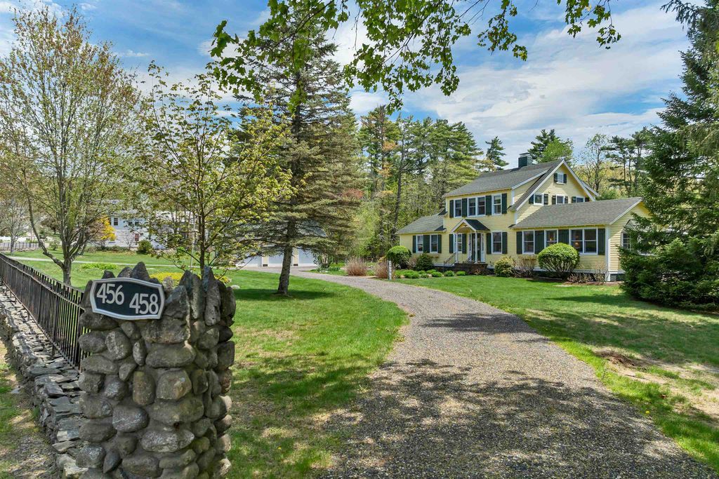 456 Governor Wentworth Highway, Tuftonboro, NH 03816
