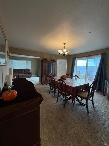 920 Crestmont Dr, Angwin, CA 94508