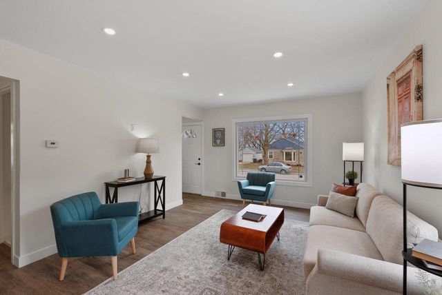 3541 S 46th STREET, Greenfield, WI 53220